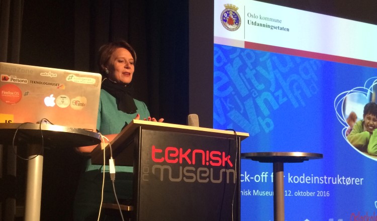 Byråden åpnet kodekick-ofen